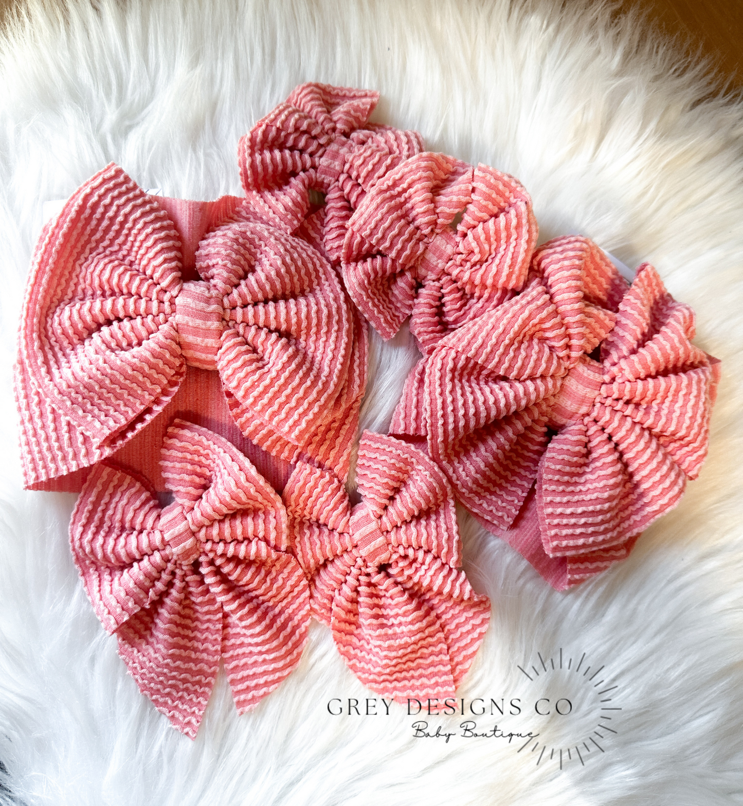 Salmon bows