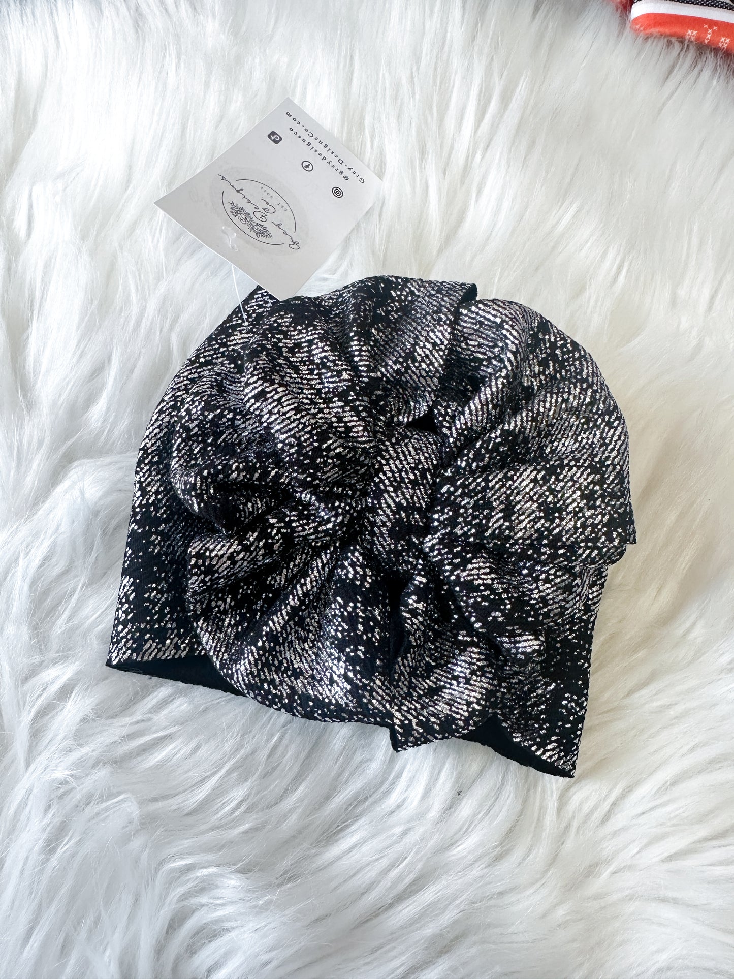 Metallic bows