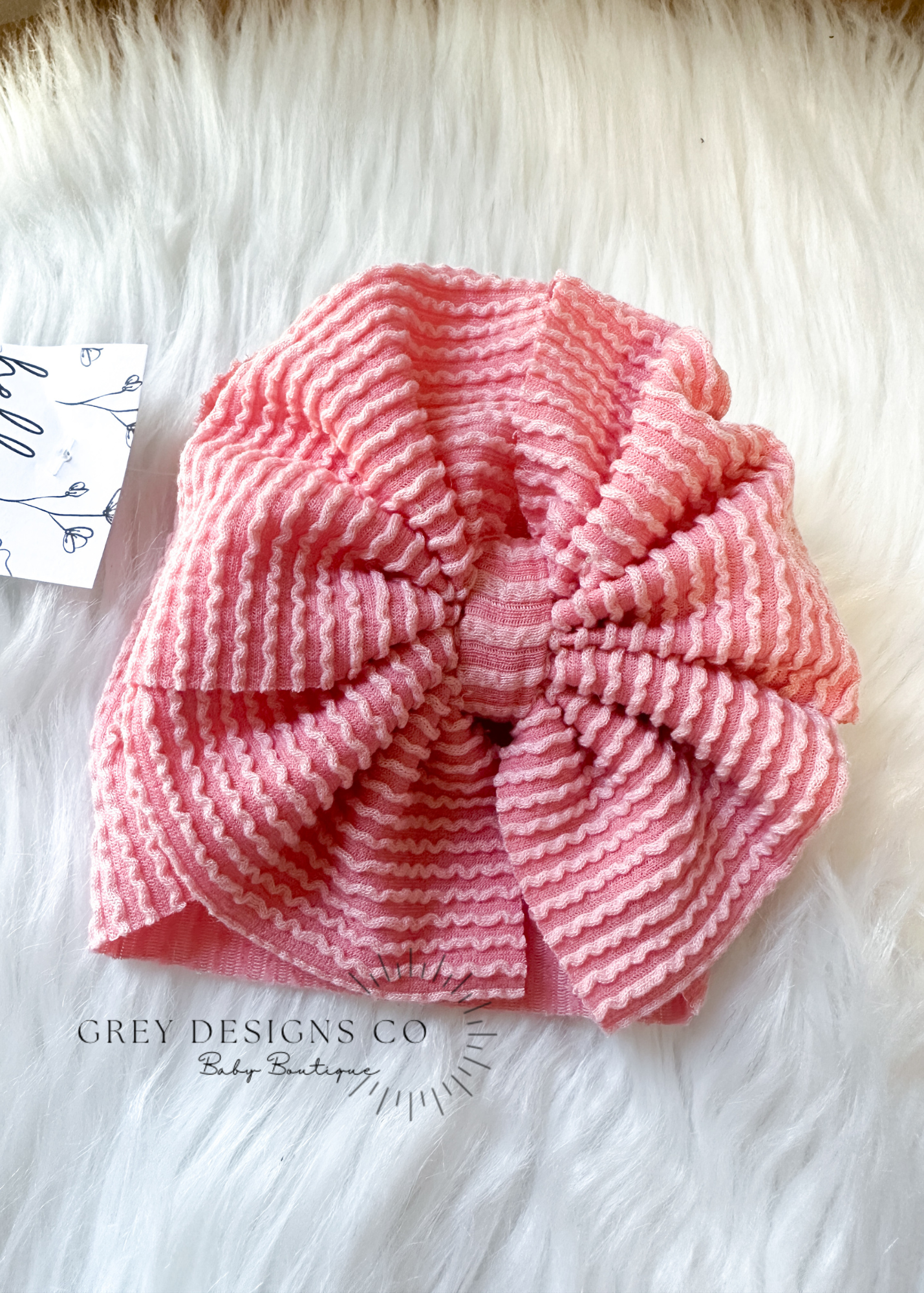 Salmon bows