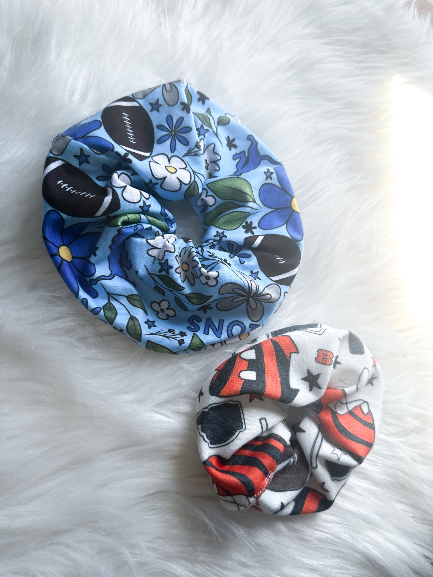Lions scrunchie
