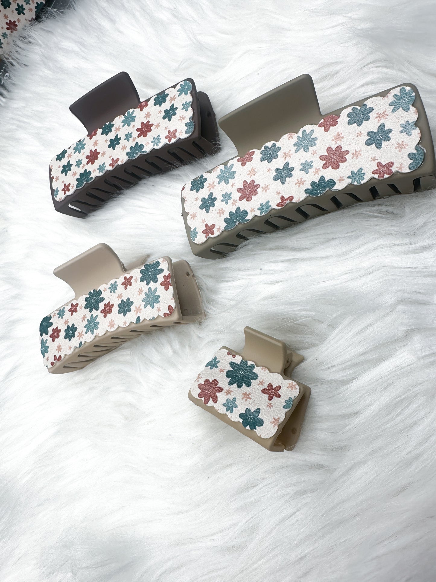 Exclusive Floral Claw Clip