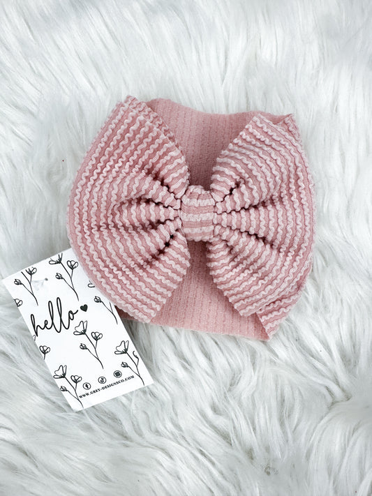 Pale peach bows