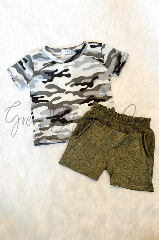 Camo set 0-3 & 18-24