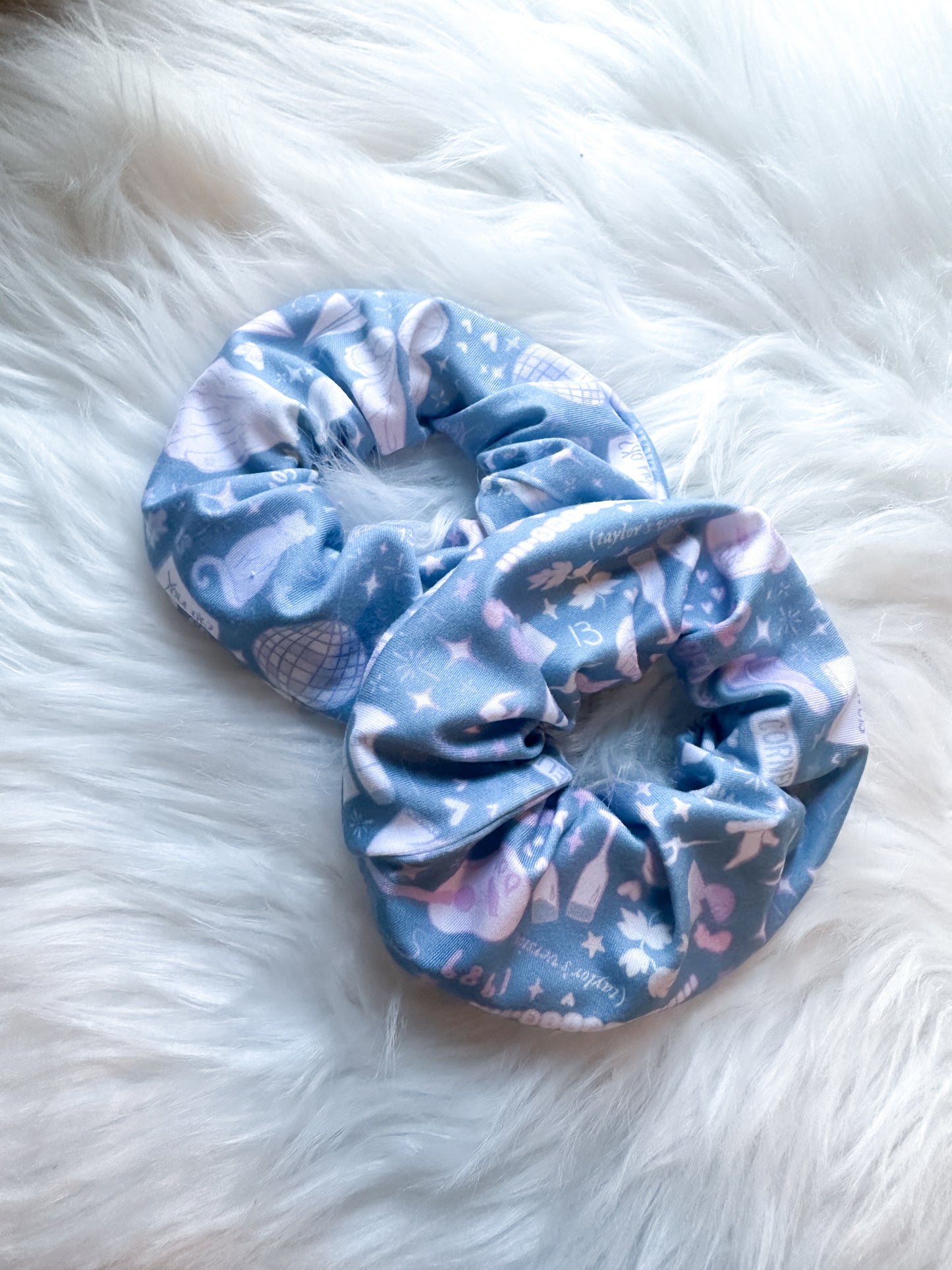 Swiftie scrunchie