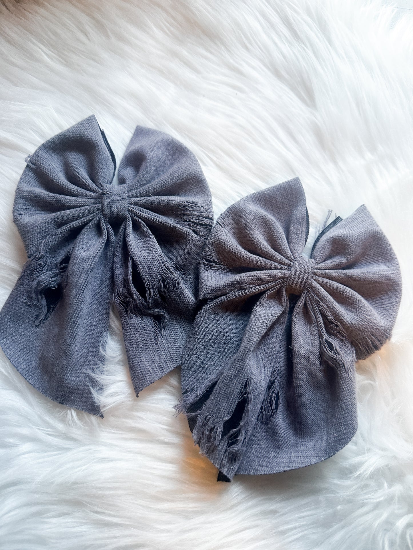 Distressed Bows