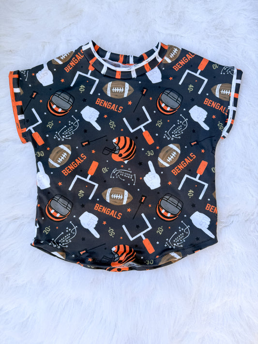 Curved tee 2T