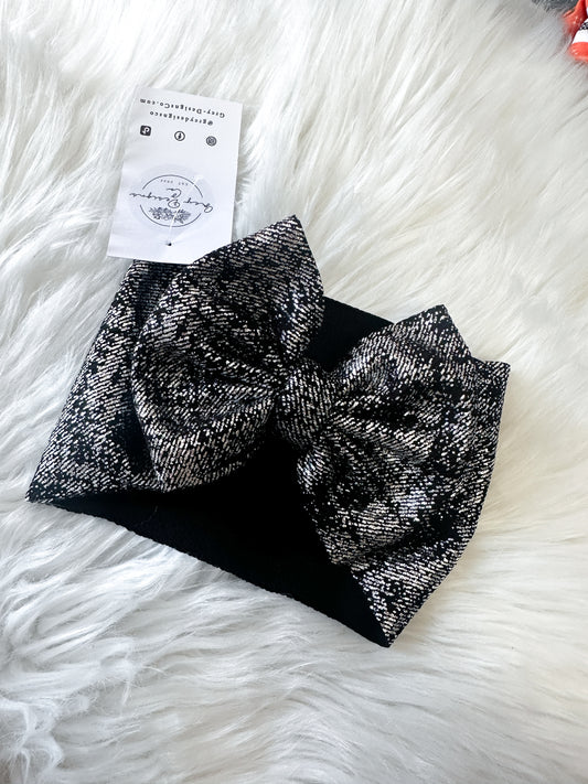 Metallic bows
