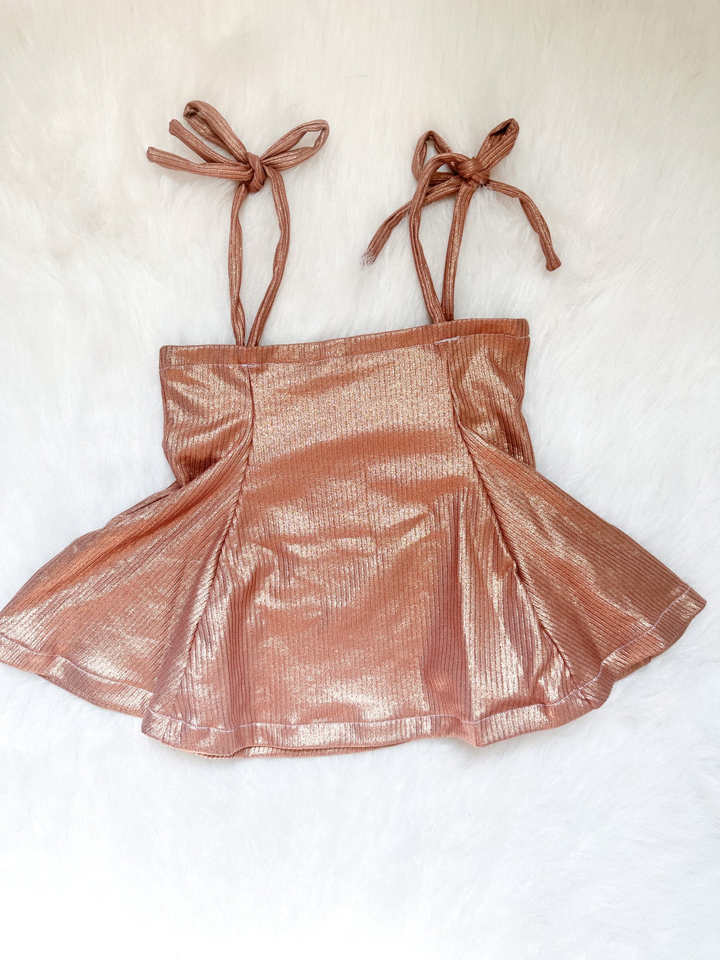 Shimmer tie skirts
