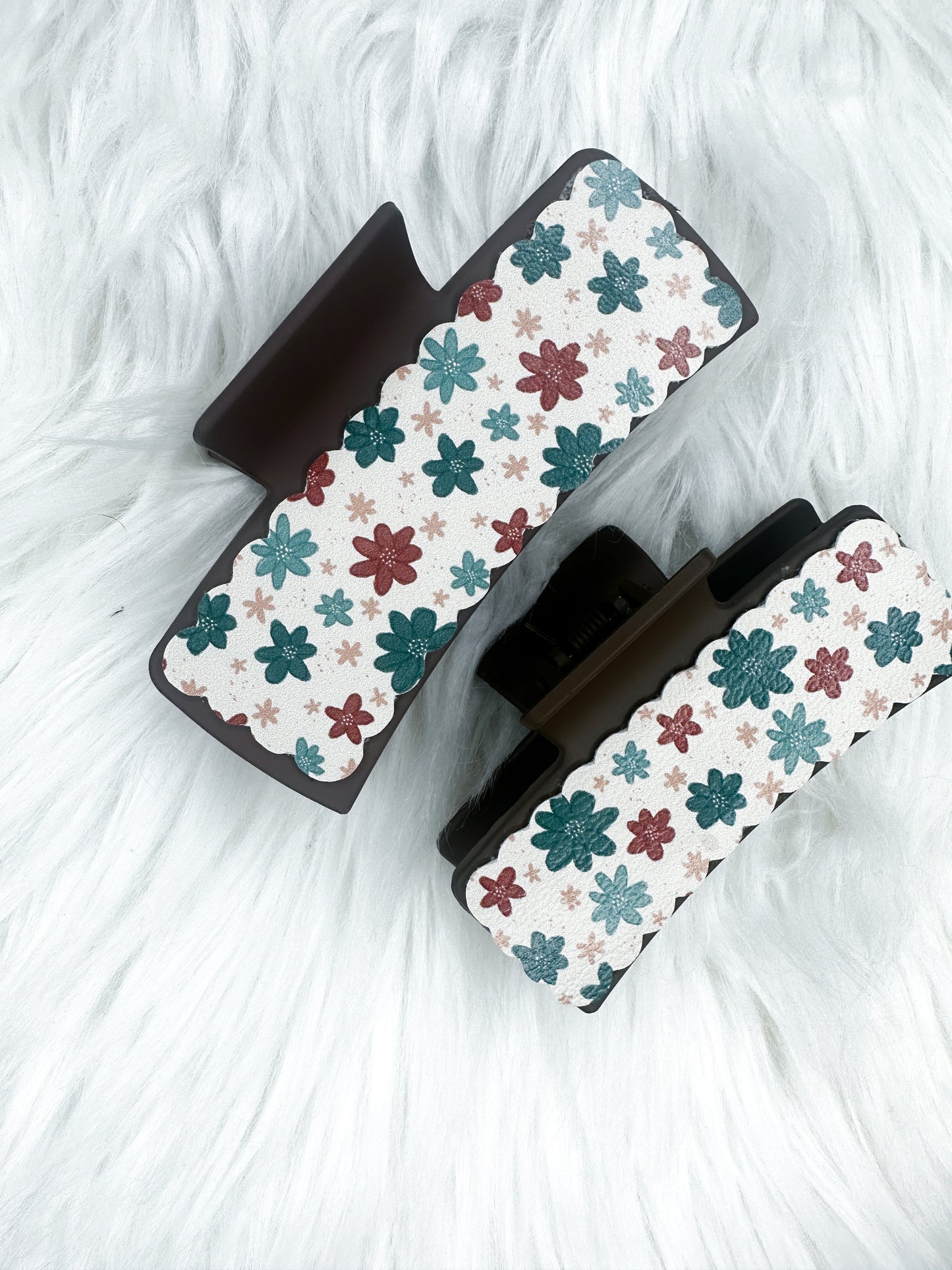 Exclusive Floral Claw Clip