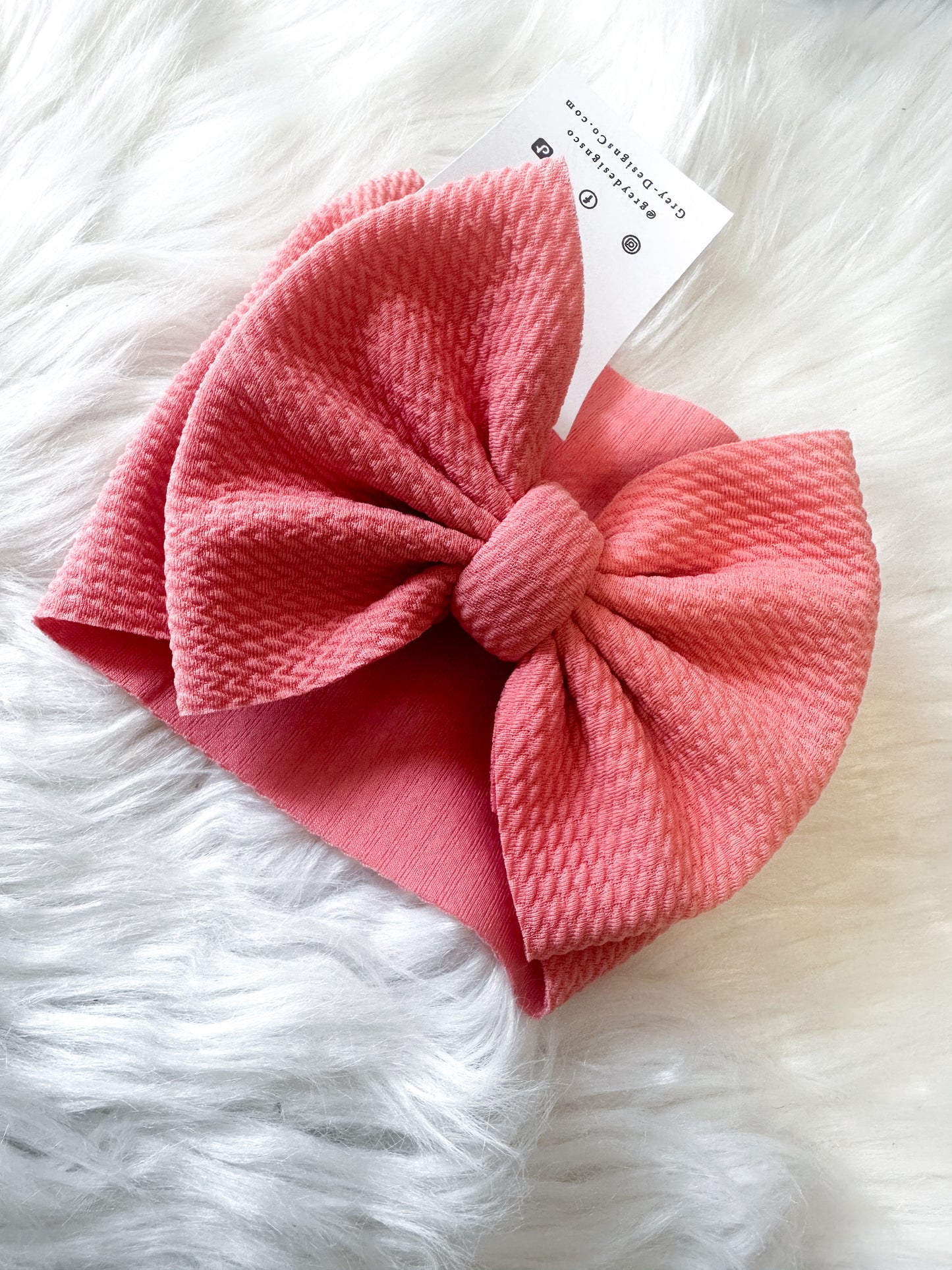 Salmon bows