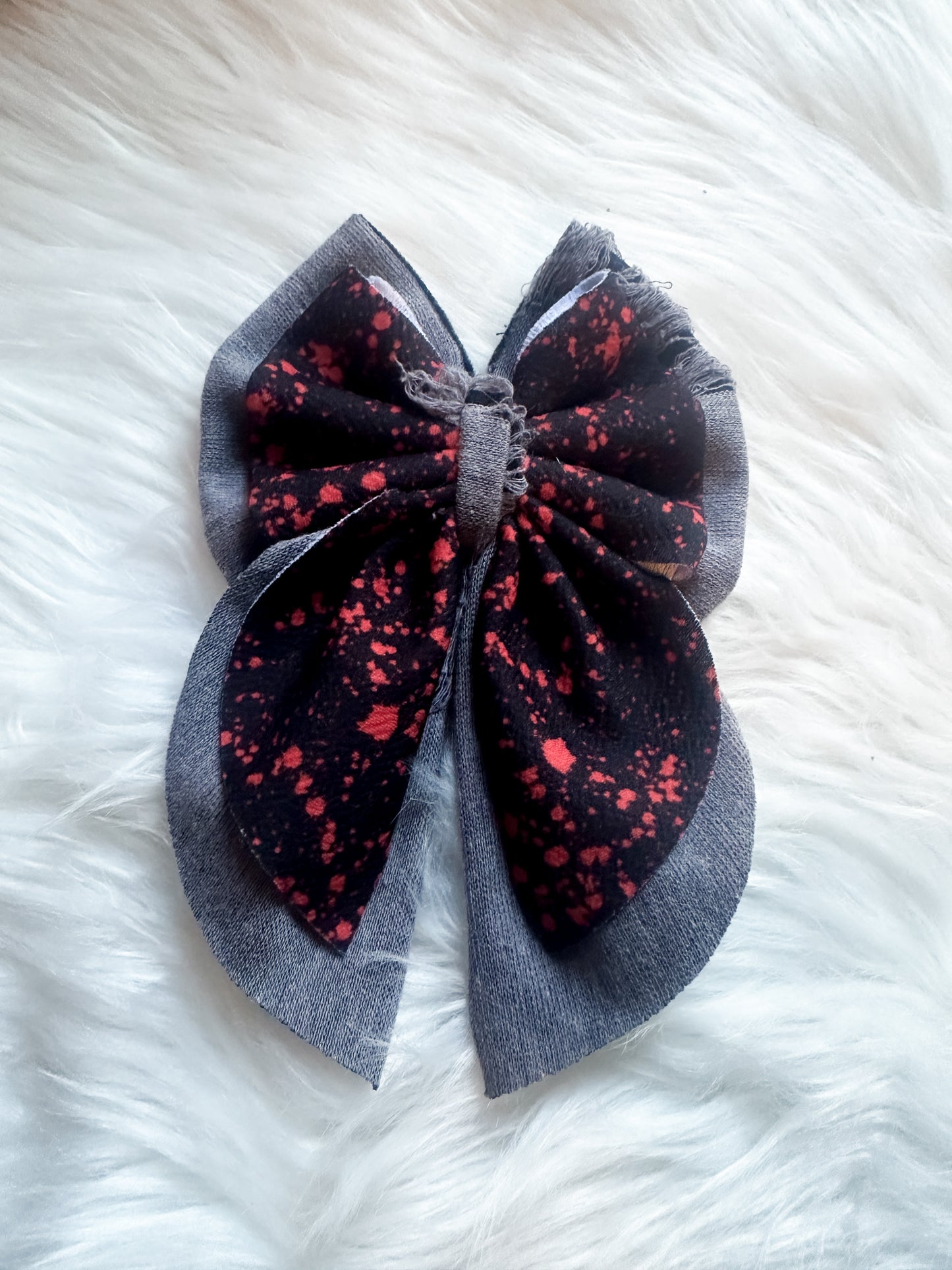 Distressed Bows