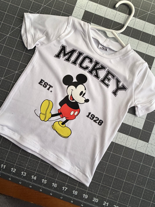 Tee w/mystery bottoms 9-12