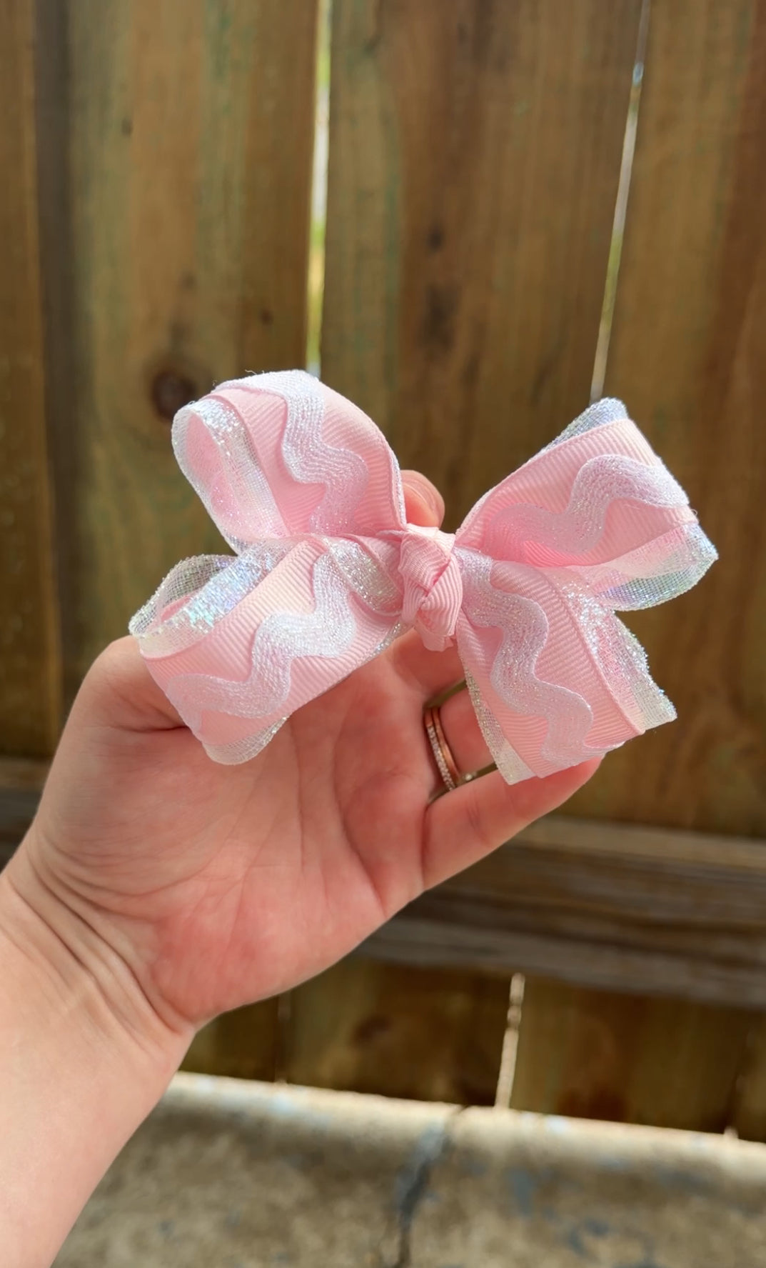 5” ribbon bow