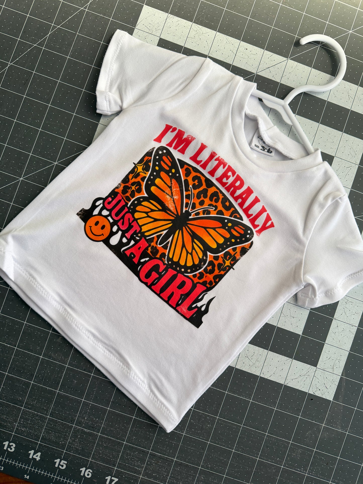 Tee w/mystery bottoms 3-6