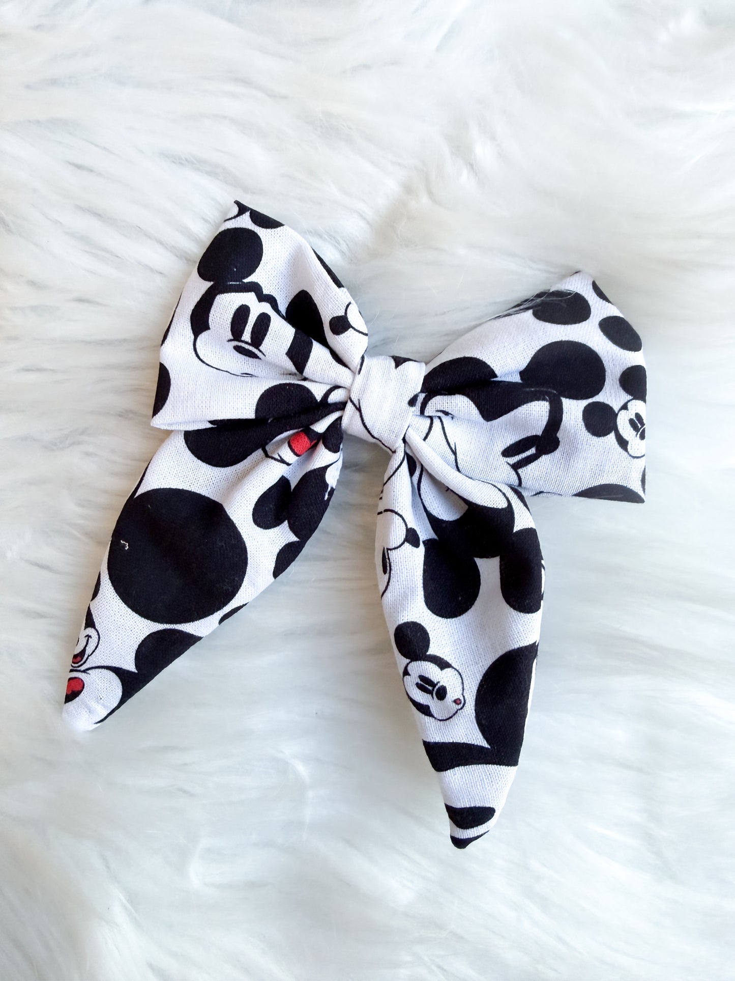 Cotton bow on clip