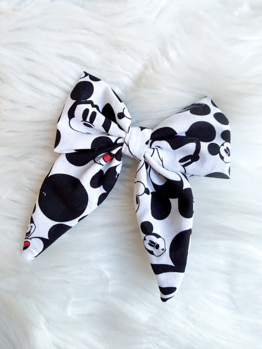 Cotton bow on clip