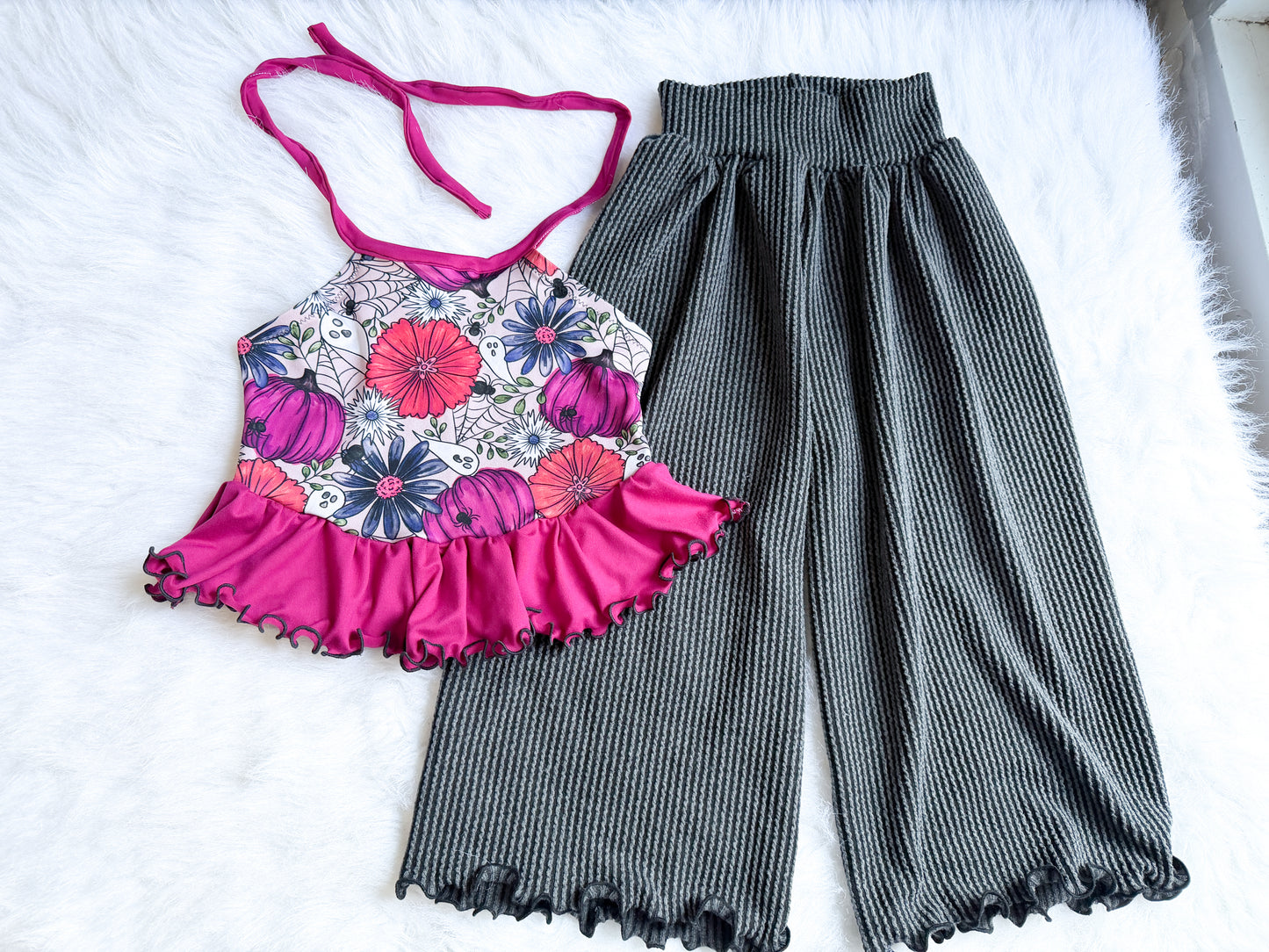 Olive halter + flow pants 4T