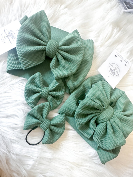 Hunter green bows