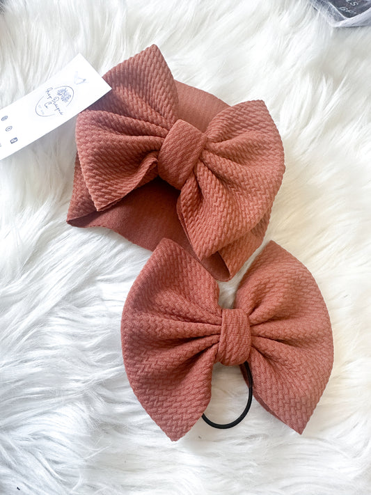 Sienna bows