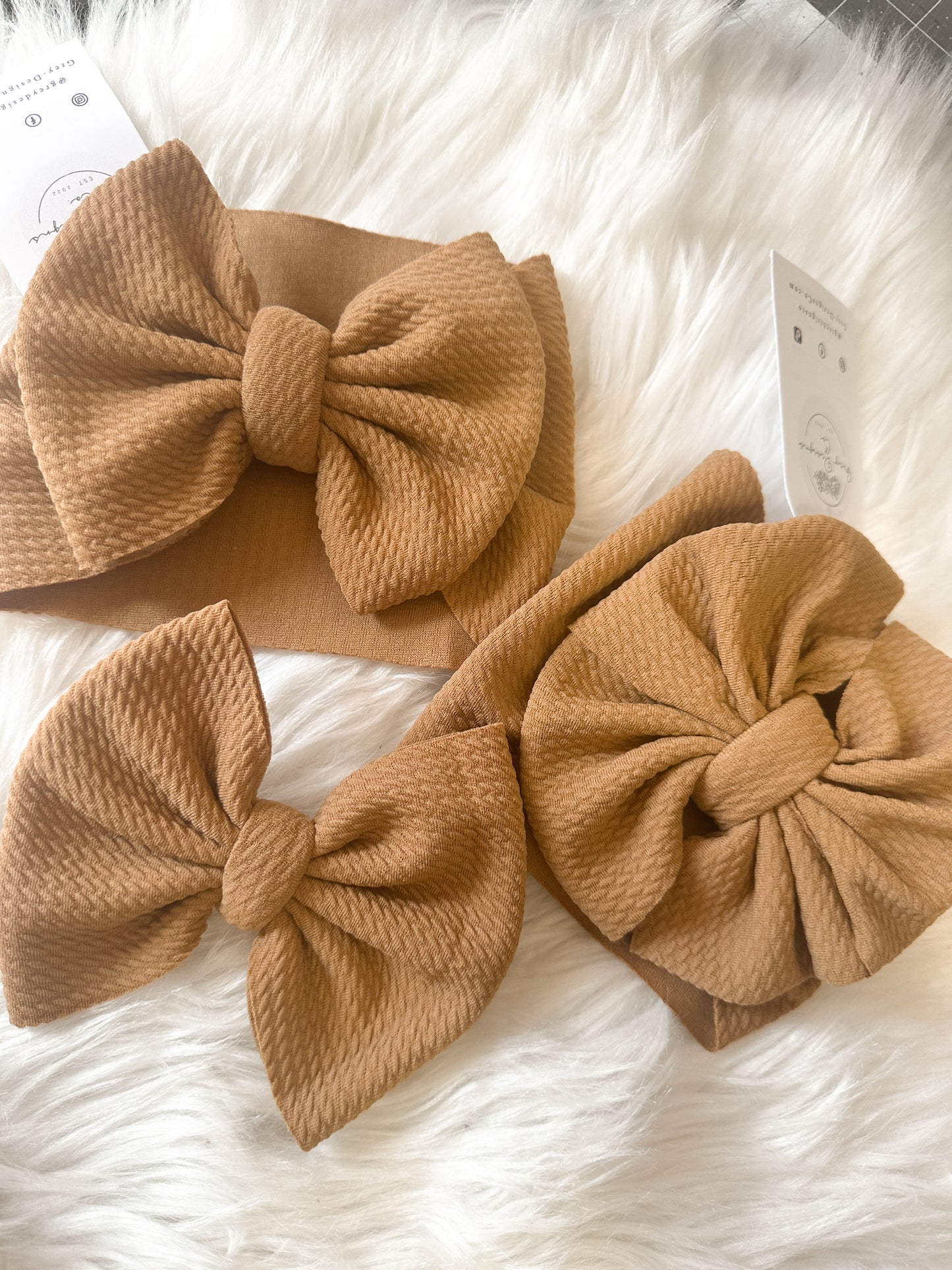 Cappuccino bows